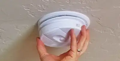 Smoke detector installation service ensuring home safety in Dayton, OH